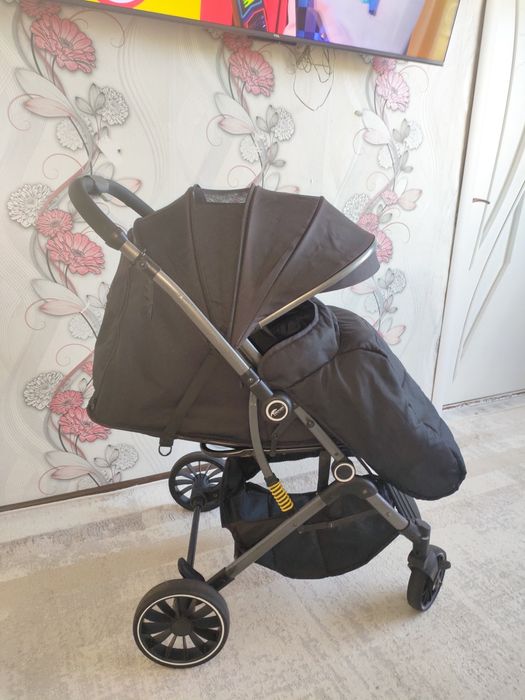 Прогулочная коляска Ining Baby