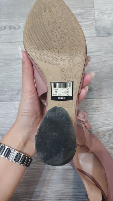 Босоножки, туфли