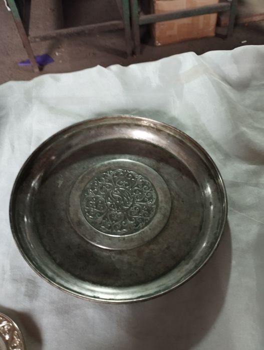 Тарелка покрытая серебром в своей патине