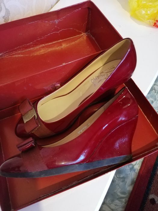 Туфли на танкетке