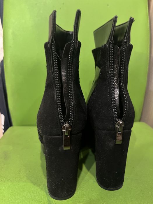 Женская обувь на каблуке