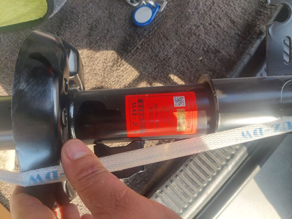 Продам амортизатор