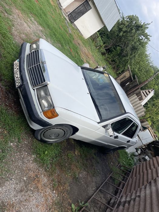 Машина,mercedes benz 190