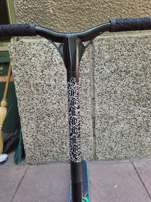 Custom тротинетка за трикове