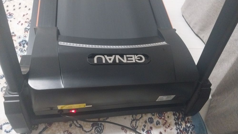 Беговая дорожка GENAU