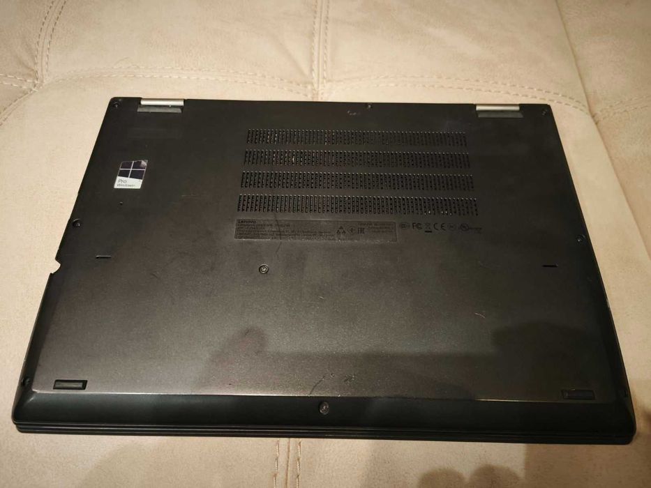 Lenovo Yoga 370, Core i5, 256 SSD, 8GB RAM, Touchscreen