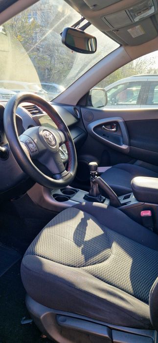 Toyota RAV4 2.2 Diesel 2009, al doilea proprietar, stare foarte bună