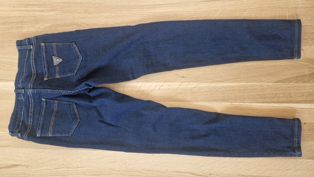 Blugi Guess W 29 L 30