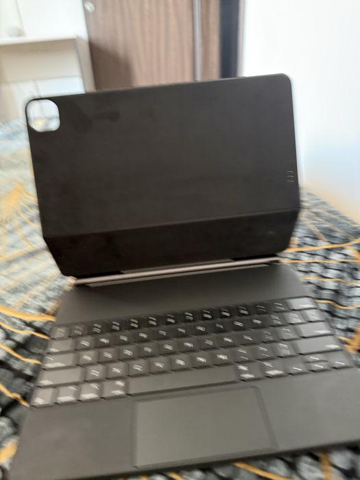 Tastura  husa pentru ipad 13 inch