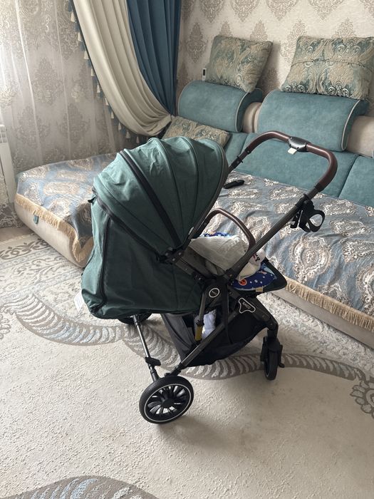 Коляска новый от бренда Amico