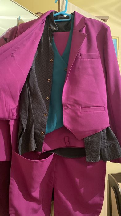 Продам костюм Джокера персонаж на Хэллоуин