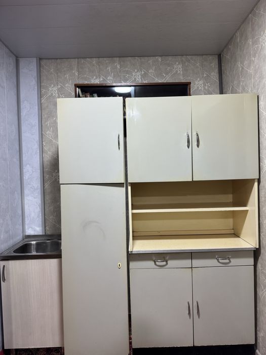 Кухонный гарнитур.