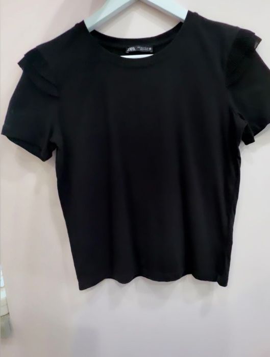 Черна официална тениска Zara