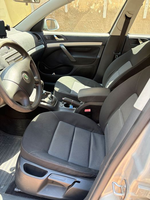 Skoda Octavia II 1.6 MPI – 2008 – 79700  km reali și verificabili