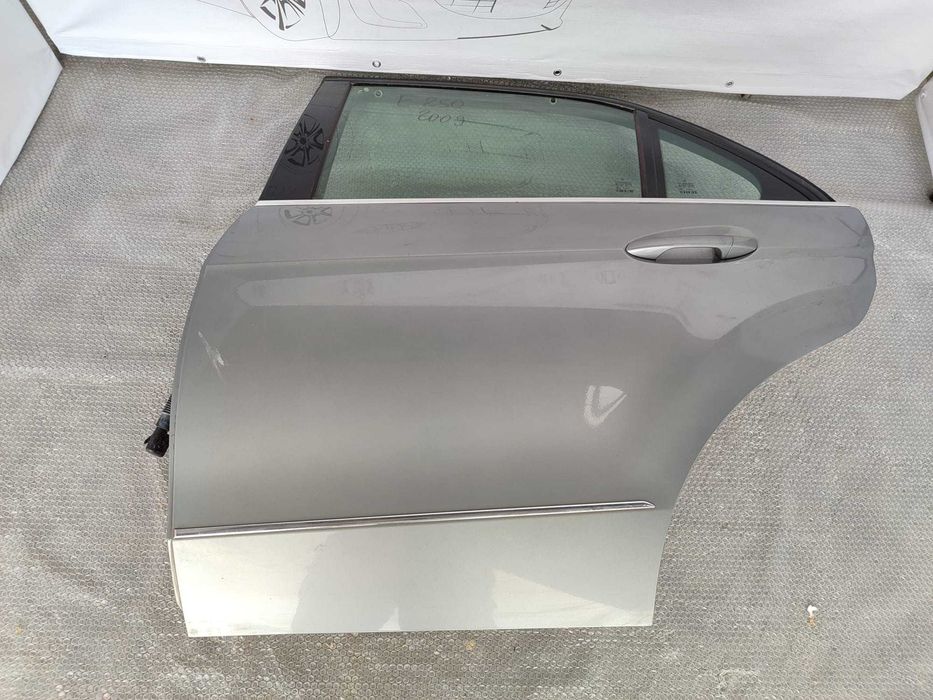 Usa Spate Stanga Mercedes-Benz E-Class (W212) Sedan 2009–2013 / Cod OEM A212 73001 05 (11A)