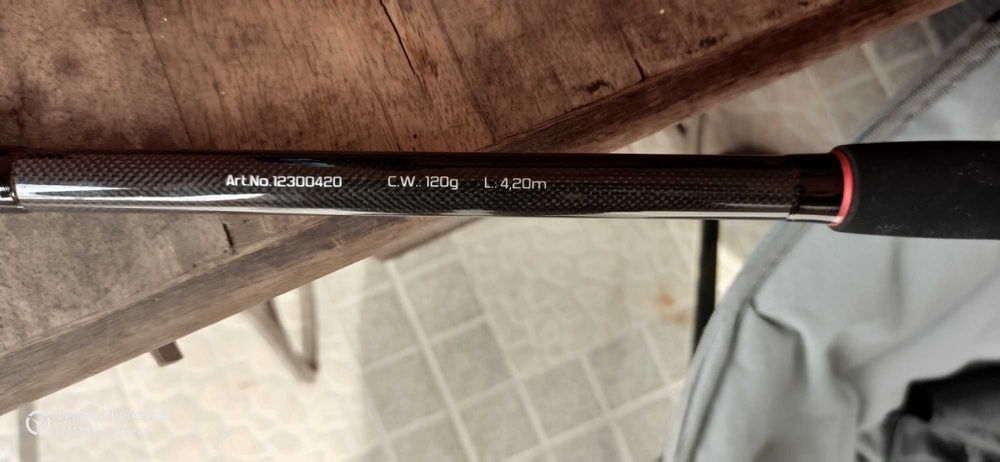 Lanseta feeder Browning R/Și black viper 3 4.2 120g