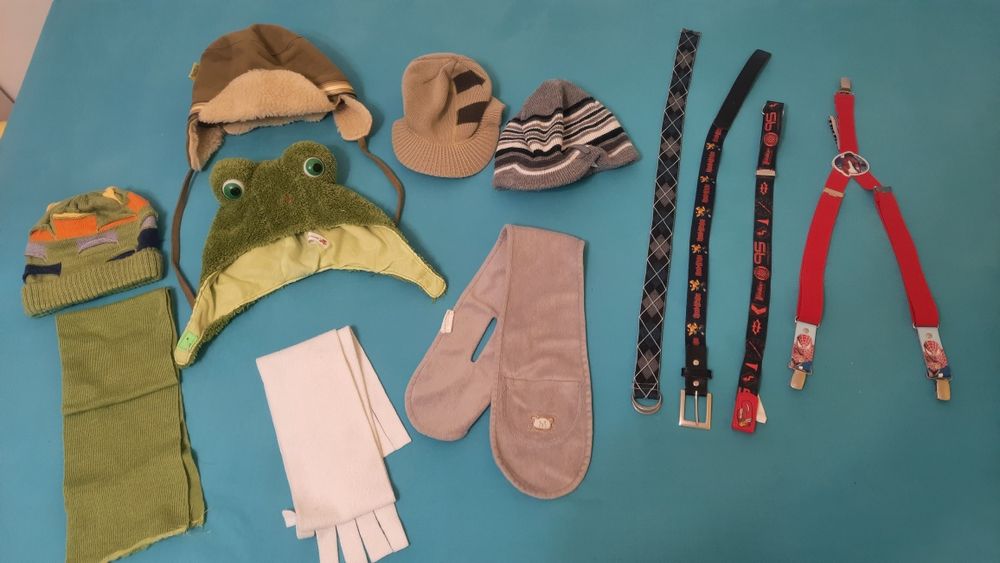 Lot caciuli toamna iarna 2-3-4 ani