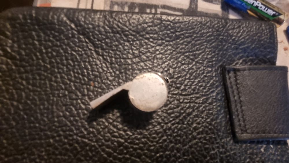 Стара метална свирка