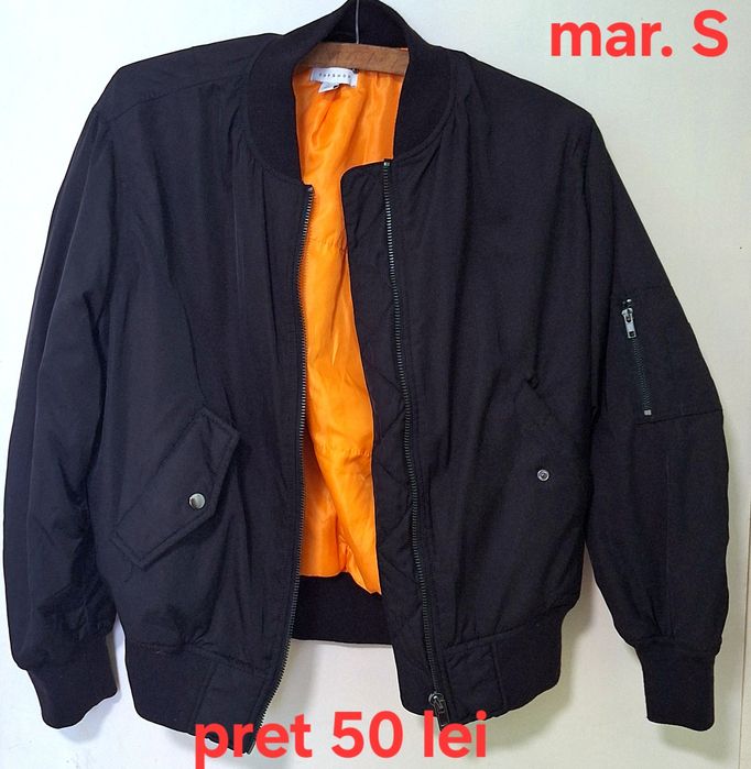 Doua geci de vânzare