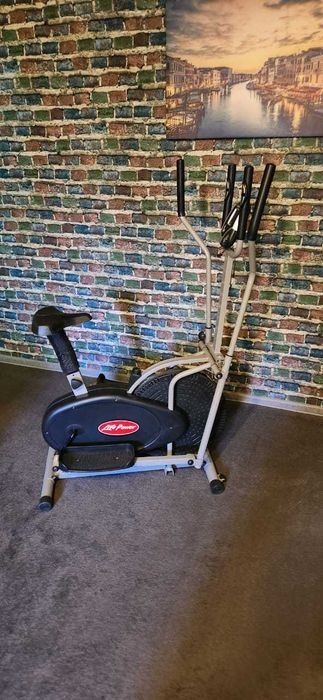 Эллиптический тренажёр