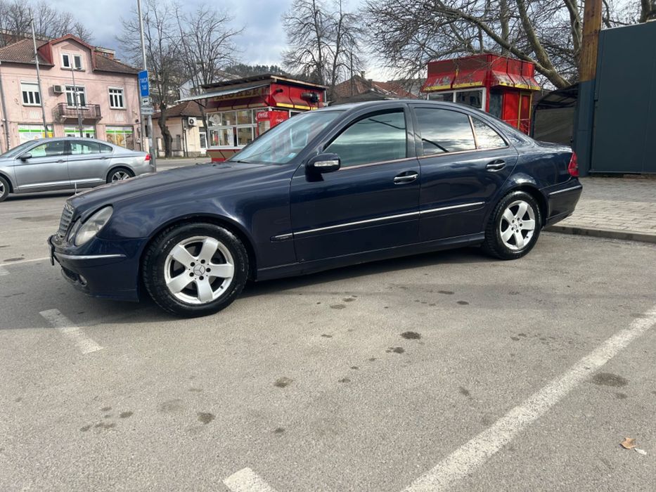 Mercedes w211 E270 CDI Ръчка !
