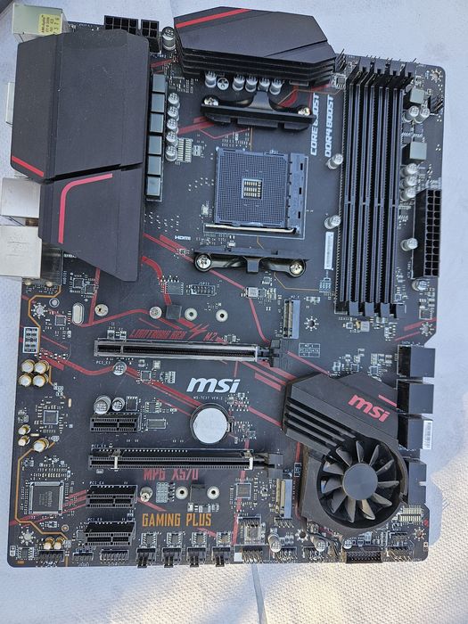 Placa de baza am4 msi mpg x570 gaming plus