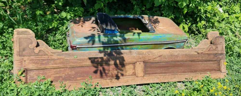 Pat antic stil secesionist Fier forjat.Lemn masiv