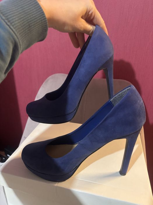 Токчета  тъмно сини велур