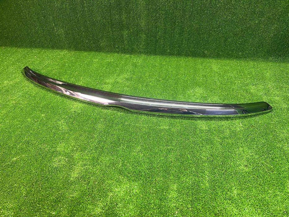 Молднинг на капот на тойоту камри 55