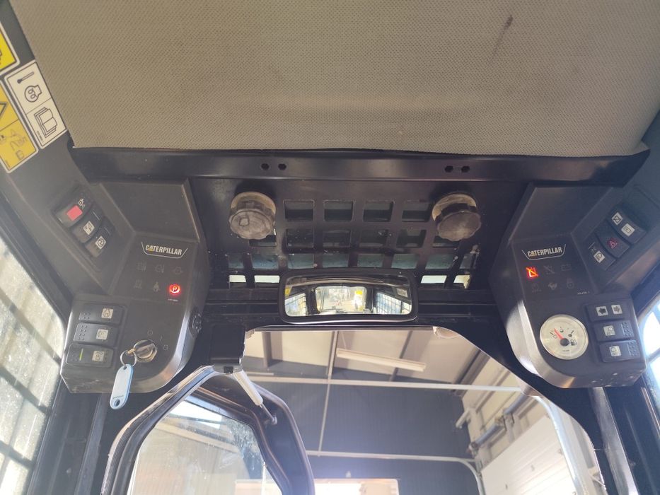 Bob cat Caterpillar 257B