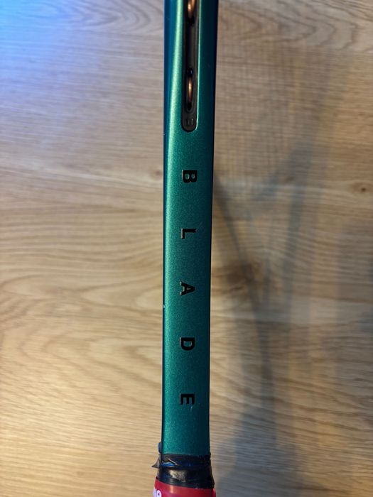 Wilson Blade v9 100 (300 гр.)
