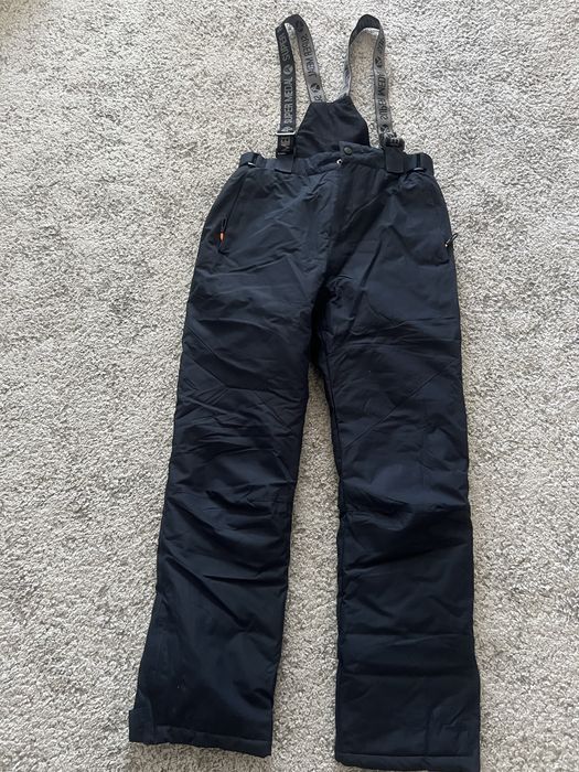 Продам полукомбинезон для подроскового возраста