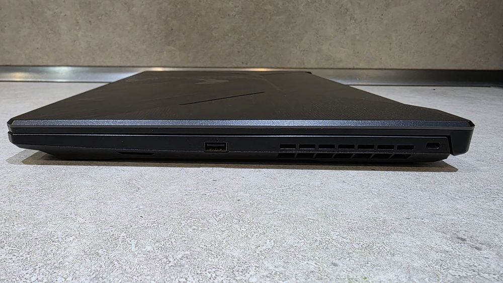 Asus Tuf F17 17.3inch RTX i7