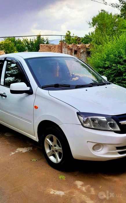 Lada Granta Sotiladi.