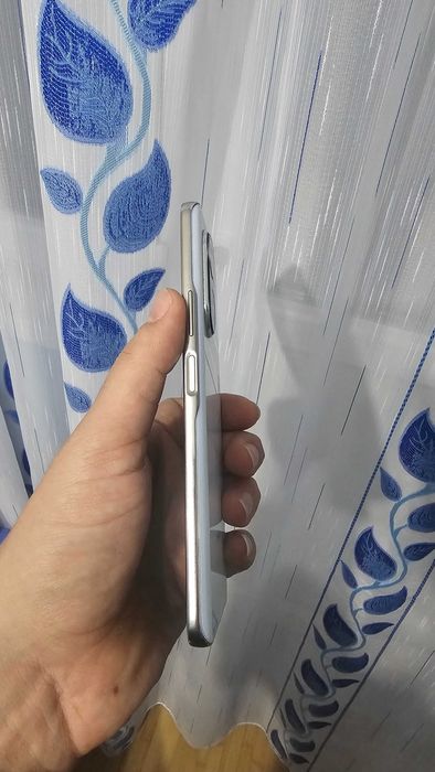 Huawei Nova 9 SE 128/8gb ram. Supercharge 66W.