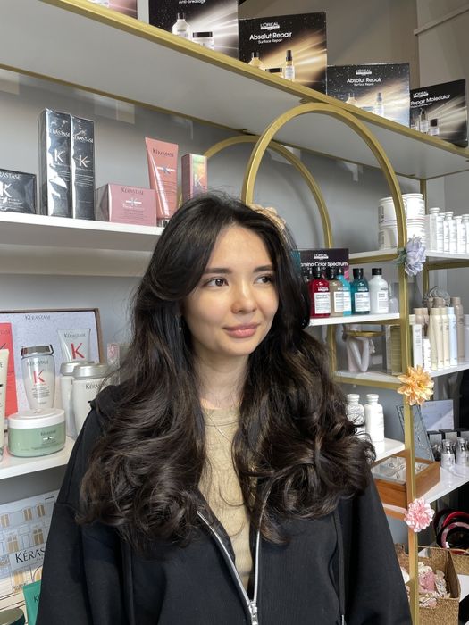 Я мастер Анора работаю с вынздом на дом по предваритеной  записи