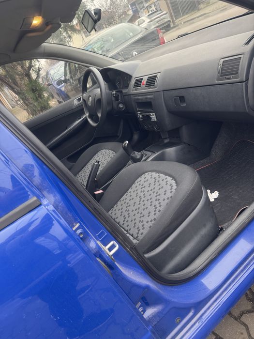 Skoda fabia-Facelift - 2008 -1.2 stare fff buna