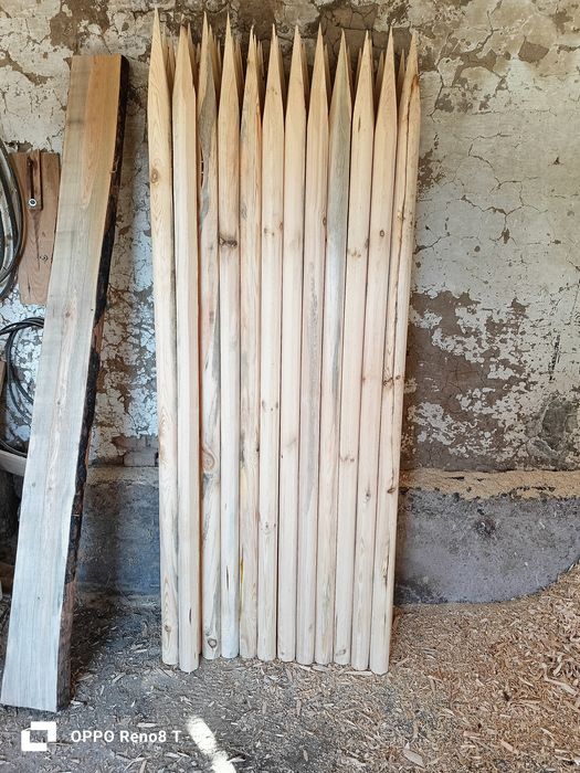 Деревянный опора