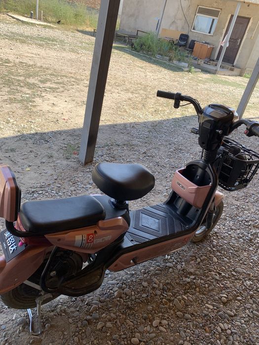 Мопед в хорошом состаяний