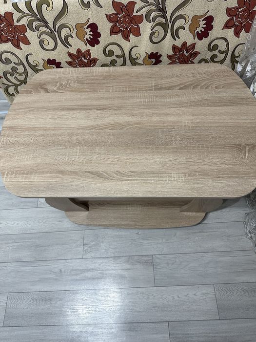 Журнальный столик