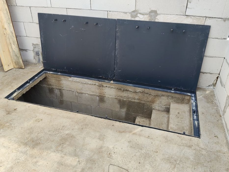 Capac metalic pentru beci gratis transportull