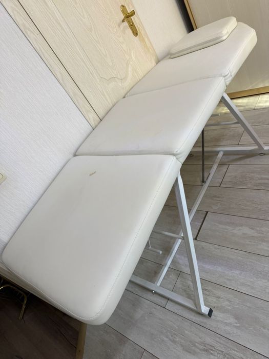 Продам кушетку б/у 30 000 тенге