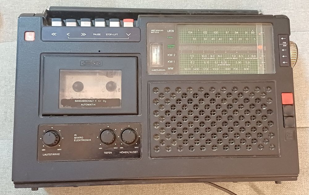 Radiocasetofon vintage Stern R4100 Berlin DDR pt reconditionare