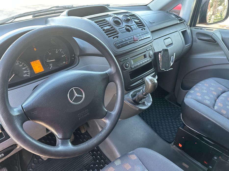 Vand / schimb Mercedes Vito 111