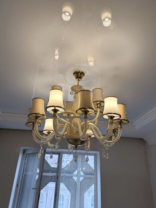 Продается люстра