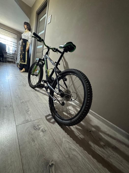 Bicicleta copii 6-12 ani