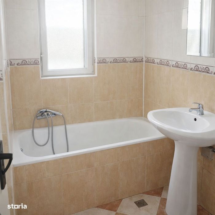 Casă stare excelenta cu 3 camere, Gara de Nord