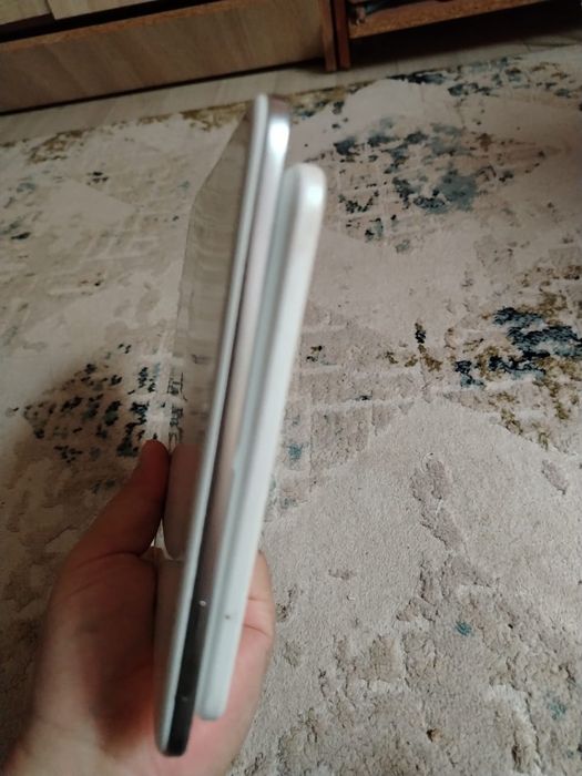 Продам 2 планшет Самсунг Тап