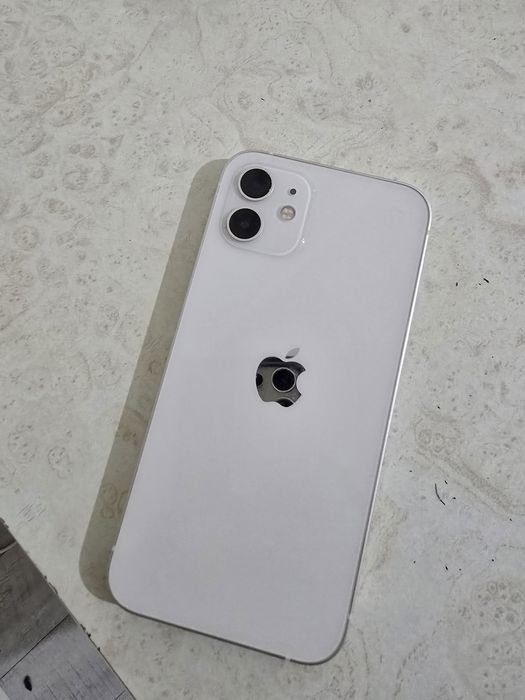 iPhone 12 256 в хорошем состоянии
