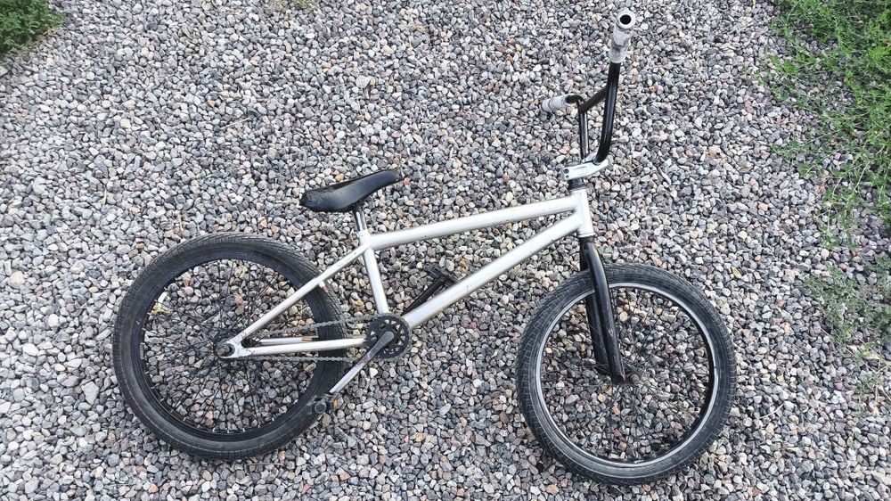 Продам велосипед BMX на ходу